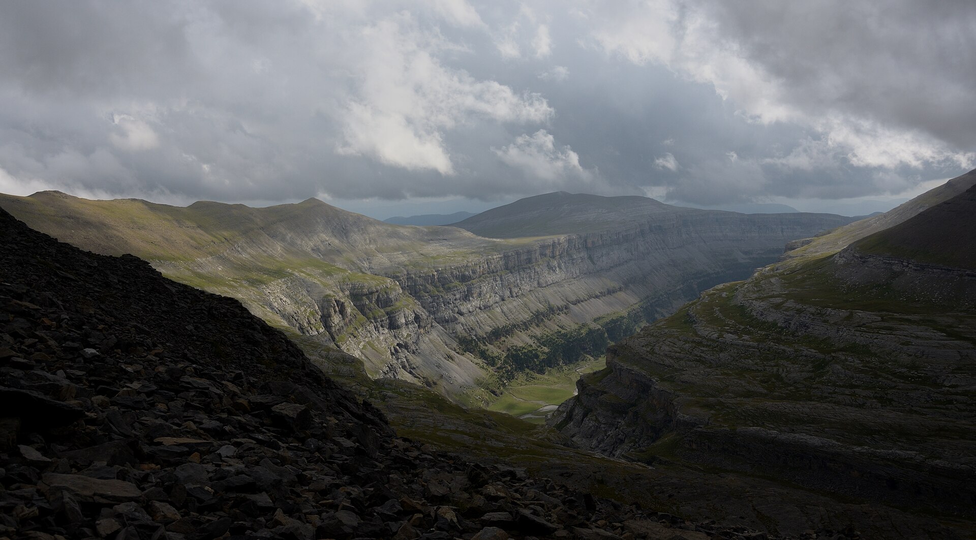 Blick ins Ordesa-Tal in den spanischen Pyrenäen